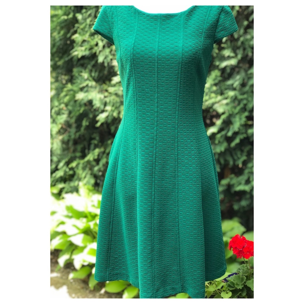 💚Green dress💚 Short sleeves!